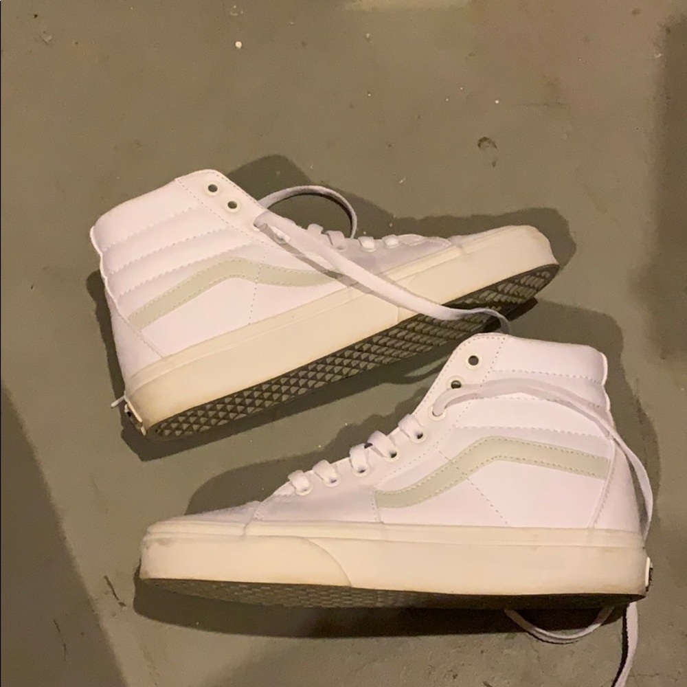 true white sk8-hi vans